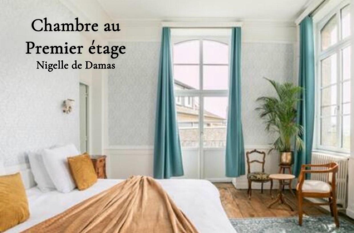 Mercier De Montigny - Les Chambres Du Beffroi - Spa Et Massage Fougeres Luaran gambar