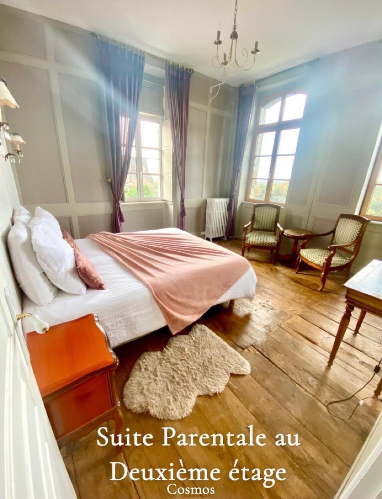 Mercier De Montigny - Les Chambres Du Beffroi - Spa Et Massage Fougeres Luaran gambar